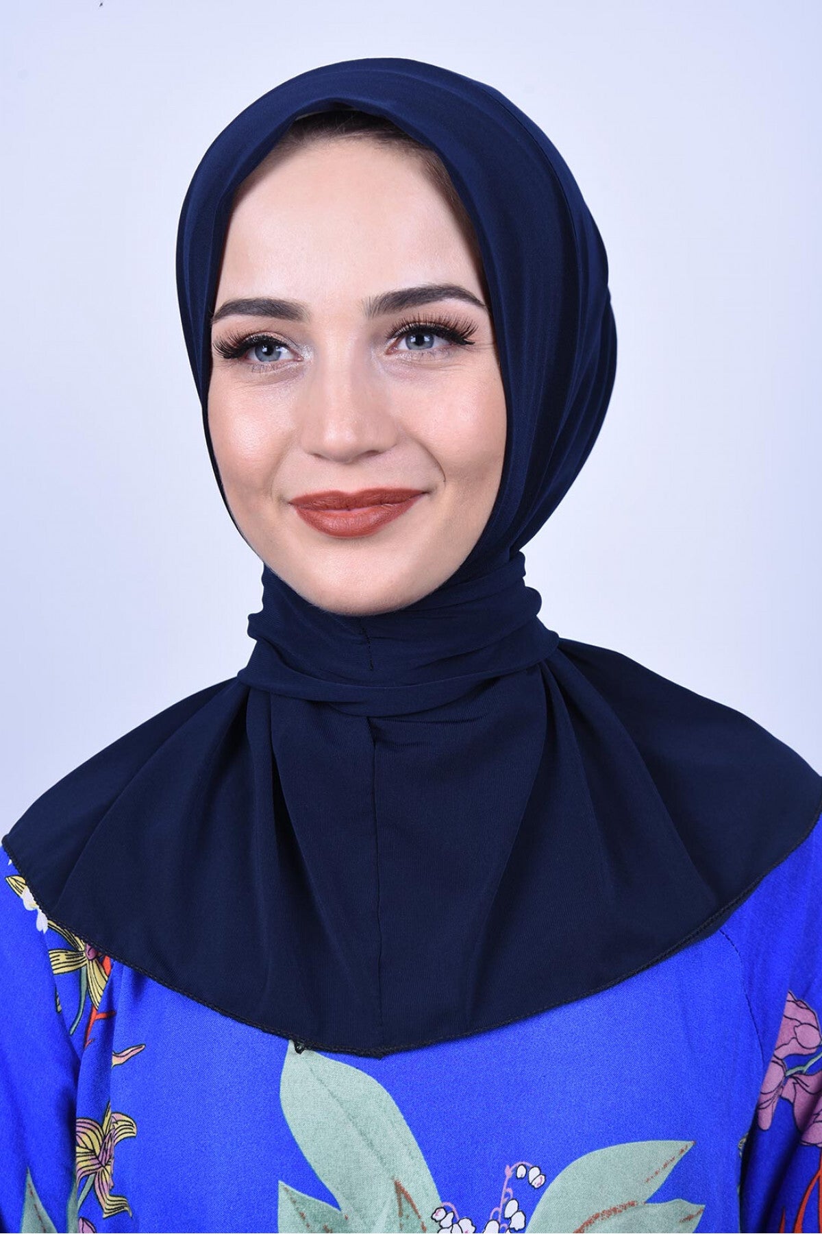 Çıt Çıtlı Bone Tesettür Mayo Üstü Uyumlu Deniz Ve Havuz Bonesi Hijab Lacivert
