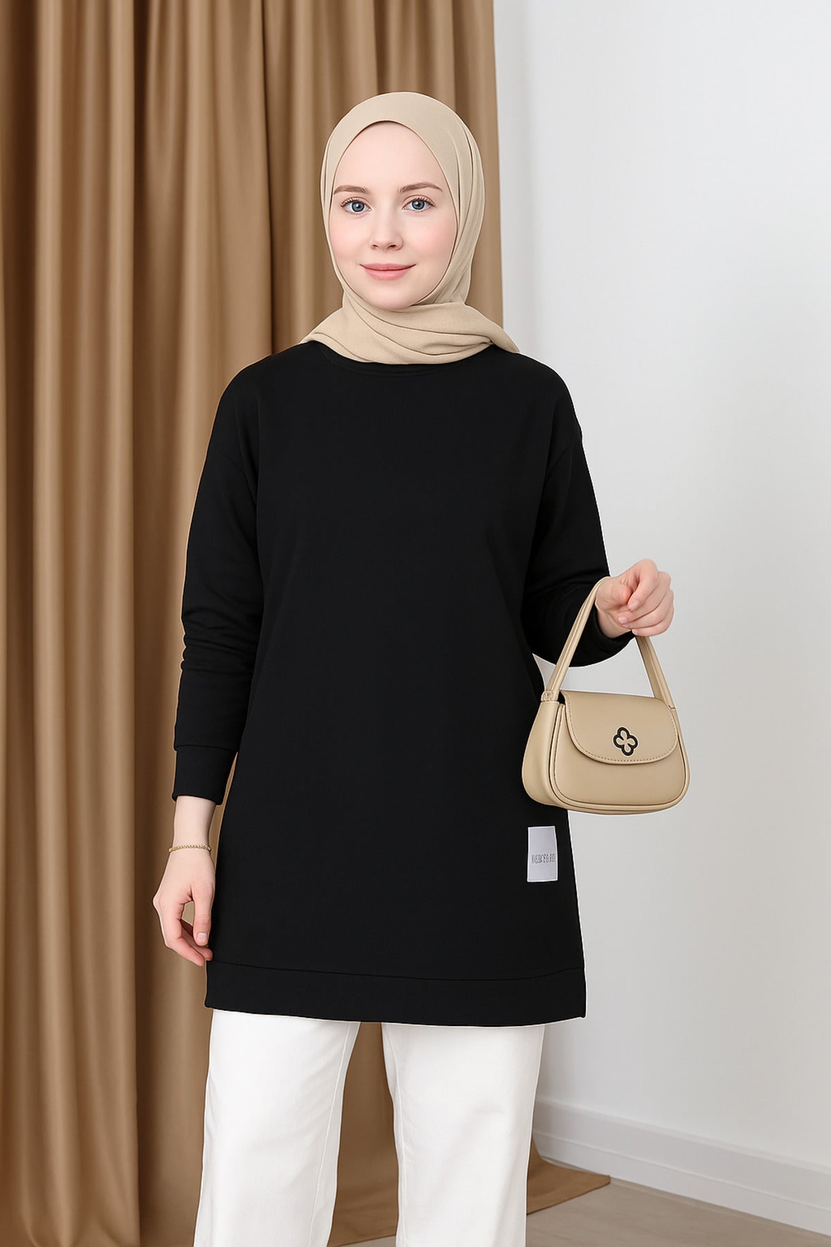 Kadın Bisiklet Yaka Tesettür Yırtmaçlı Armalı Tunik Sweat Sweatshirt