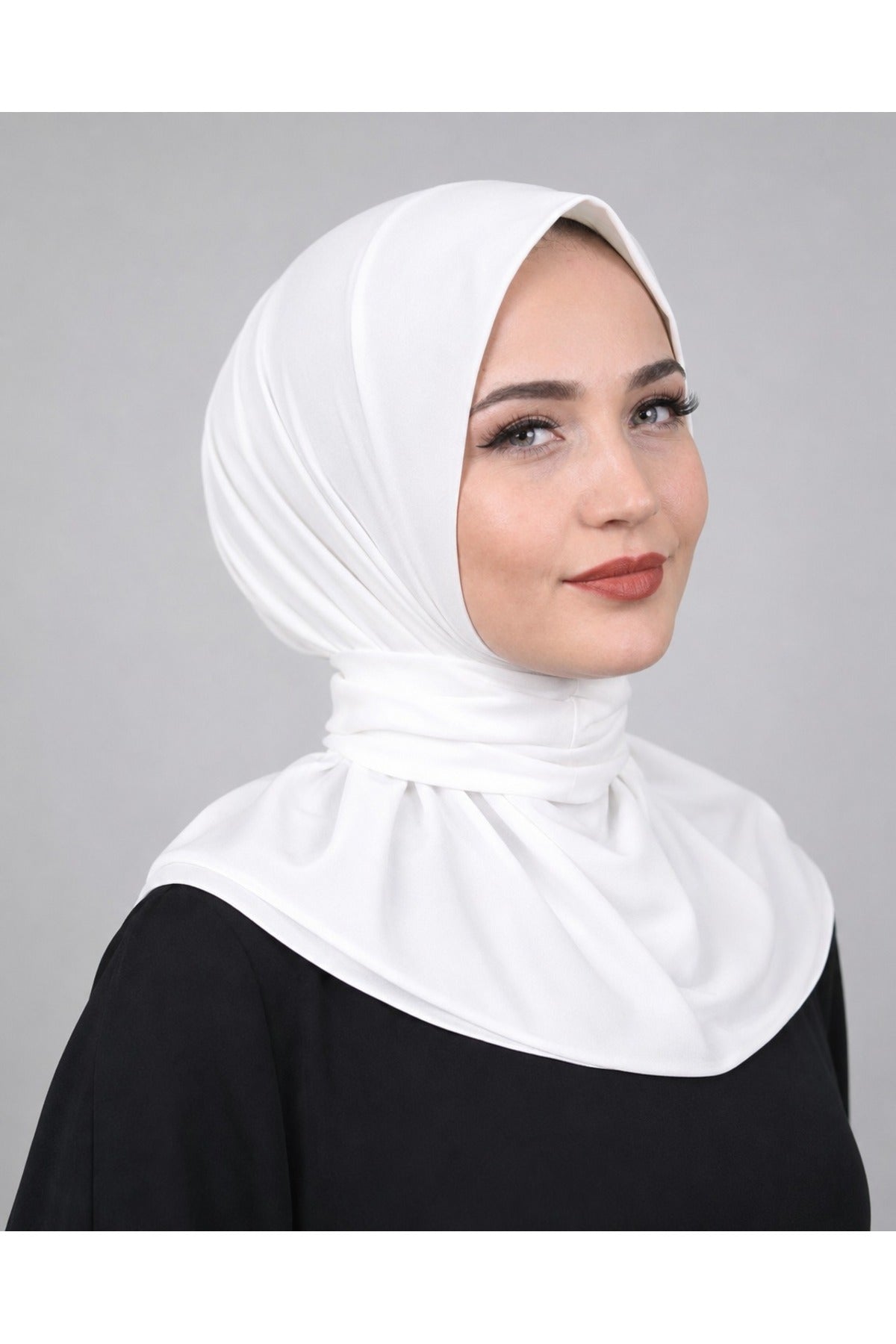 Çıtçıtlı Bağlamalı Tesettür Pratik Şal Deniz Havuz Için Uygundur