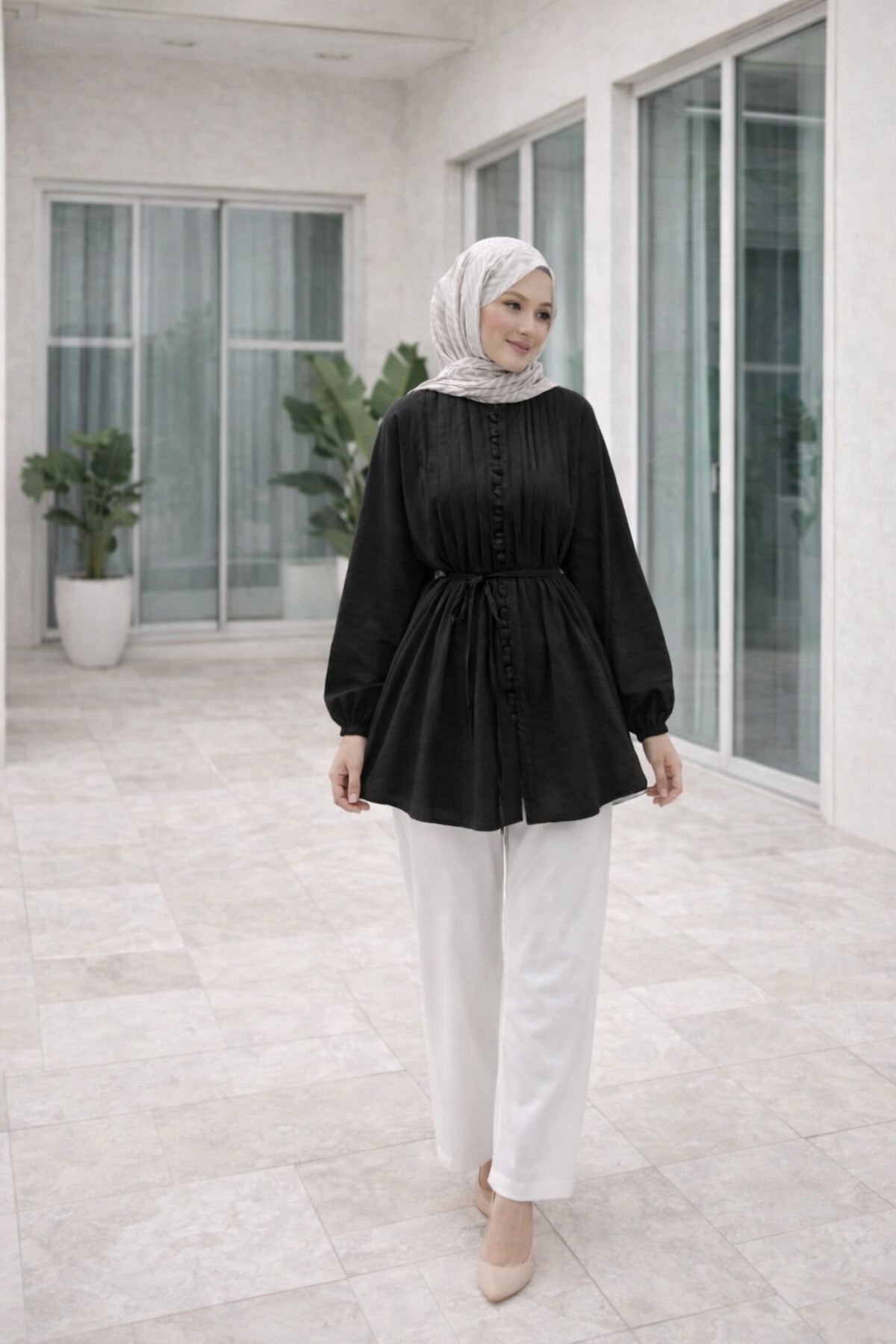 Kadın Önü Pile Detaylı Gömlek